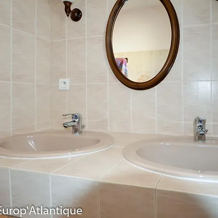 Indep. 3 Chambres, 7 Pers, Proche Plage, Animaux Admis, Parking - Fr-1-705-79 Vakantiehuis Les Mathes