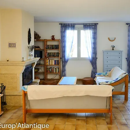 Indep. 3 Chambres, 7 Pers, Proche Plage, Animaux Admis, Parking - Fr-1-705-79 *