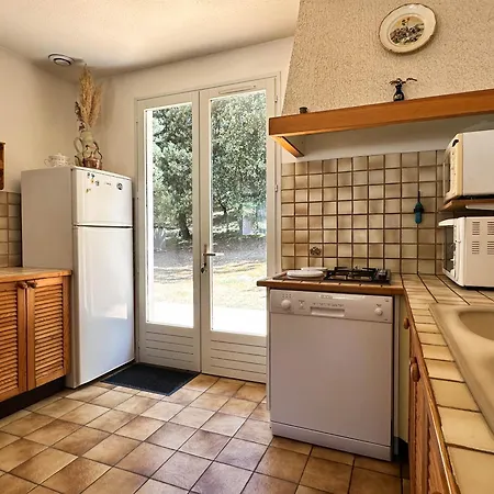 Villa indép. 3 chambres, 7 pers, proche plage, animaux admis, parking - FR-1-705-79
